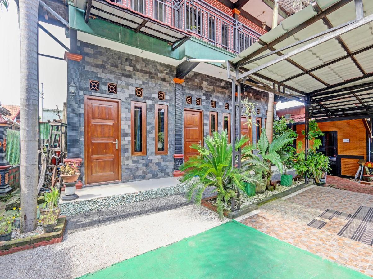 Wonogiri Spot On 91337 Pandu Homestay Klaten מראה חיצוני תמונה